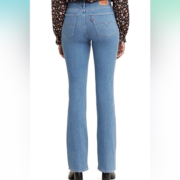 NWT Levi’s high-rise bootcut jeans size 27 (fits a Small/possibly medium) - Picture 3 of 5
